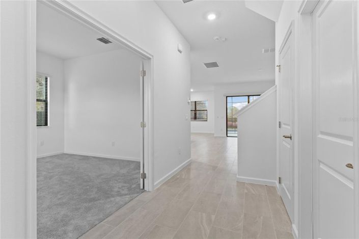 Image No.17-5 Bed House for sale