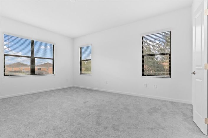 Image No.19-5 Bed House for sale