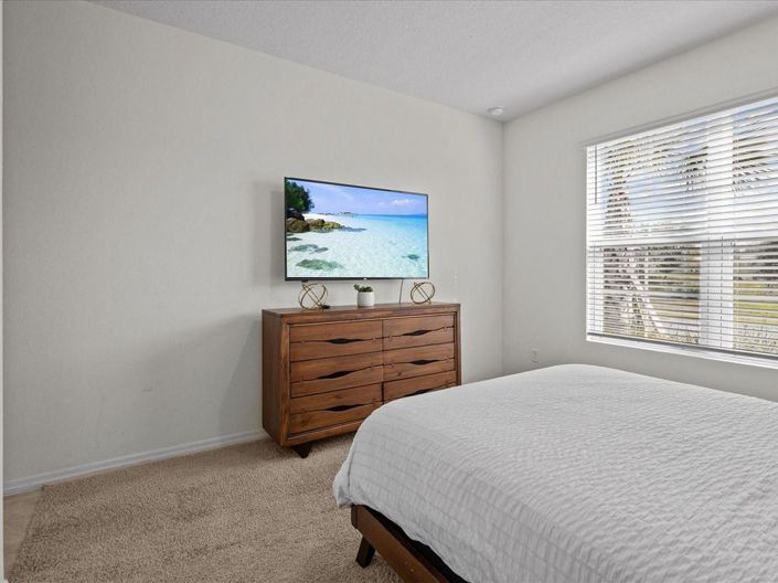 Image No.19-6 Bed House for sale