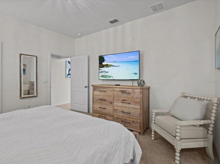 Image No.24-6 Bed House for sale