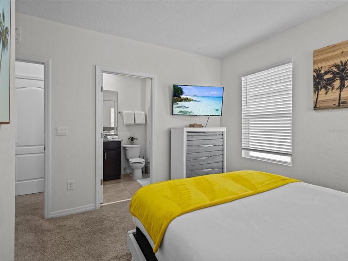 Image No.33-6 Bed House for sale