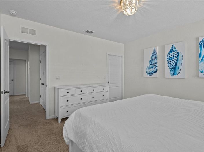 Image No.38-6 Bed House for sale