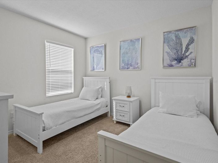 Image No.41-6 Bed House for sale