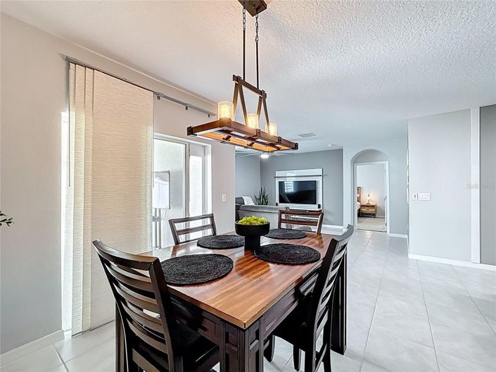 Image No.14-4 Bed House for sale