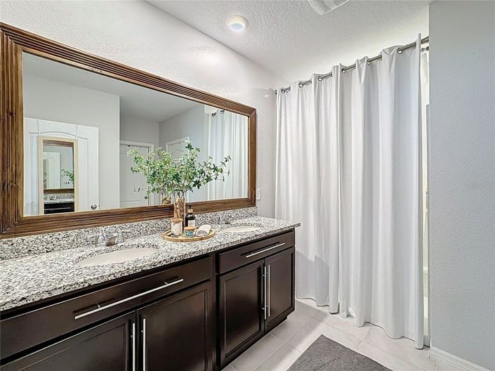 Image No.29-4 Bed House for sale