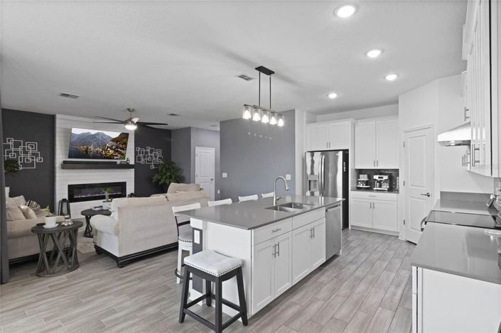 Image No.15-4 Bed House for sale