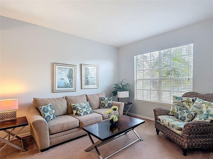 Image No.15-6 Bed House for sale