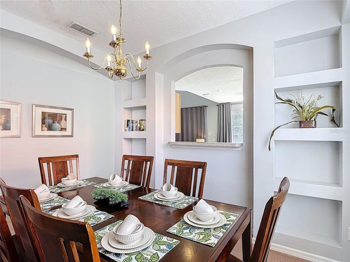 Image No.19-6 Bed House for sale