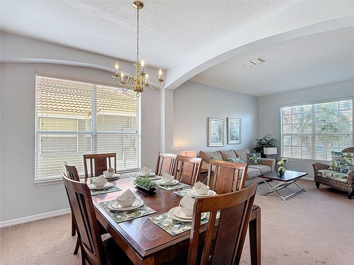 Image No.21-6 Bed House for sale