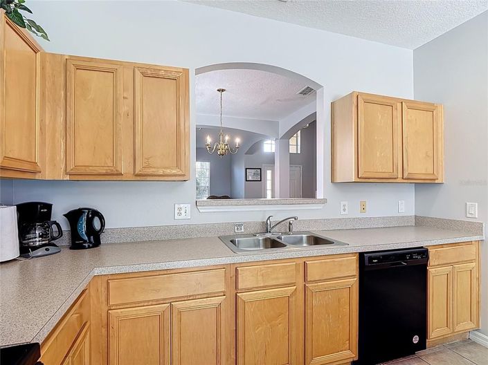 Image No.29-6 Bed House for sale