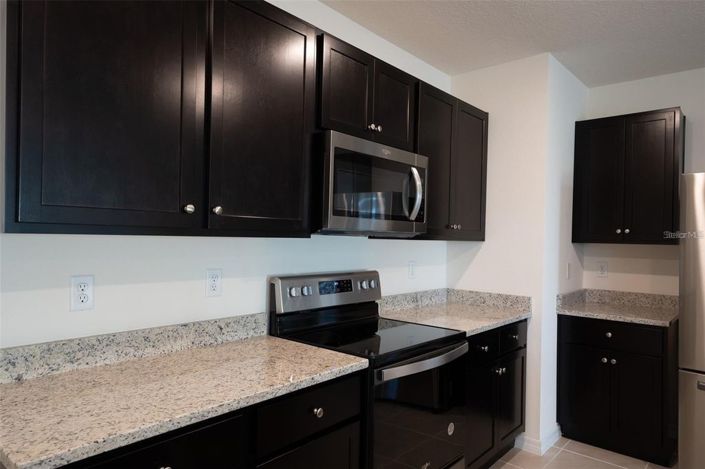 Image No.8-3 Bed House for sale