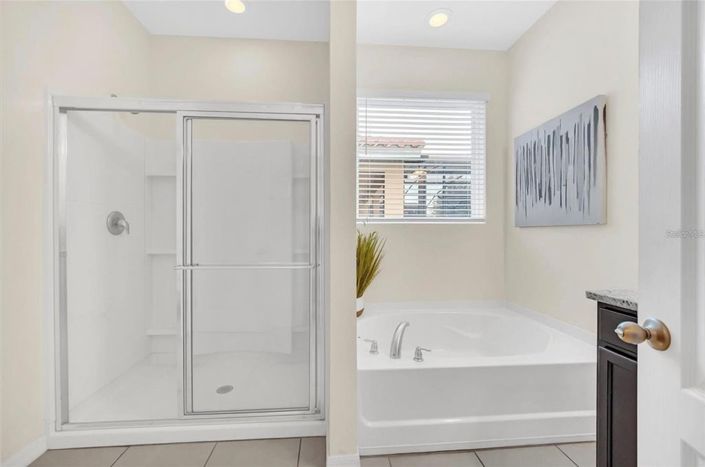 Image No.29-7 Bed House for sale