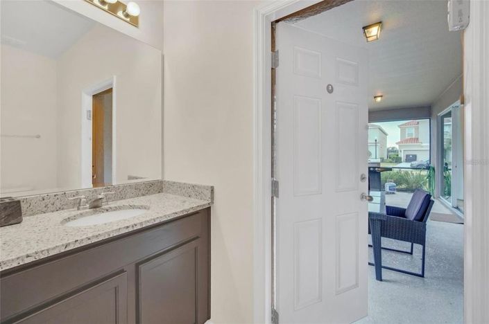 Image No.31-7 Bed House for sale