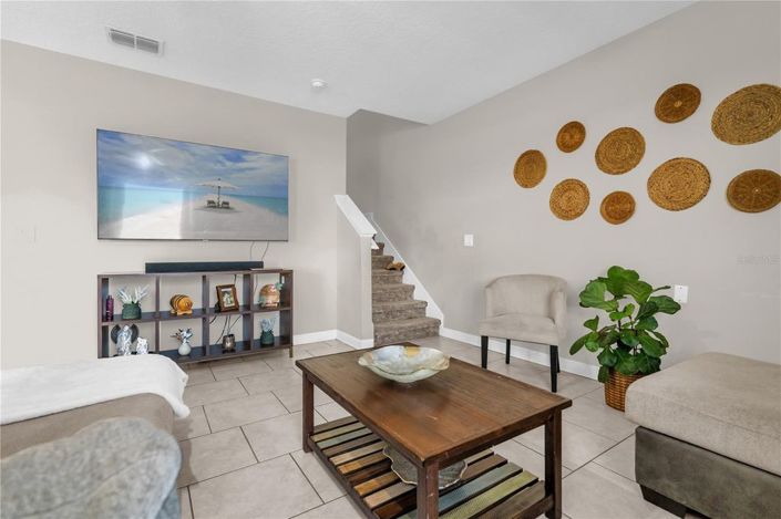 Image No.10-4 Bed House for sale