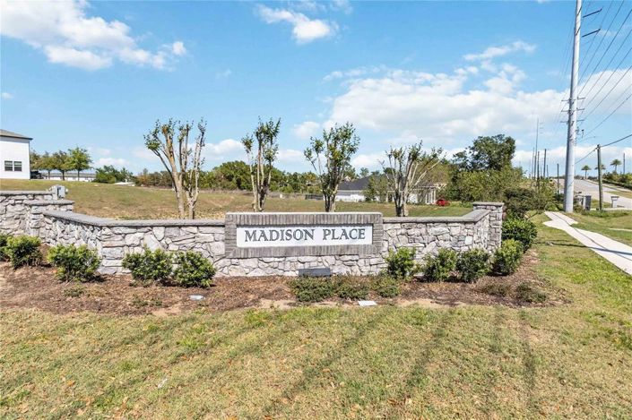 Image No.28-3 Bed Townhouse for sale