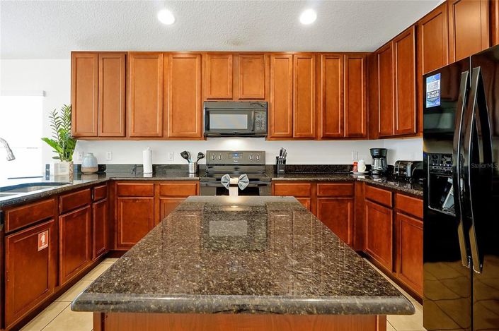 Image No.13-4 Bed House for sale