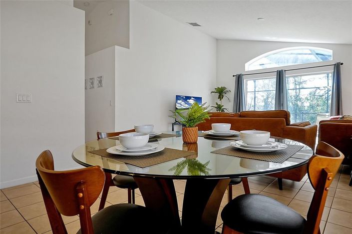 Image No.15-4 Bed House for sale