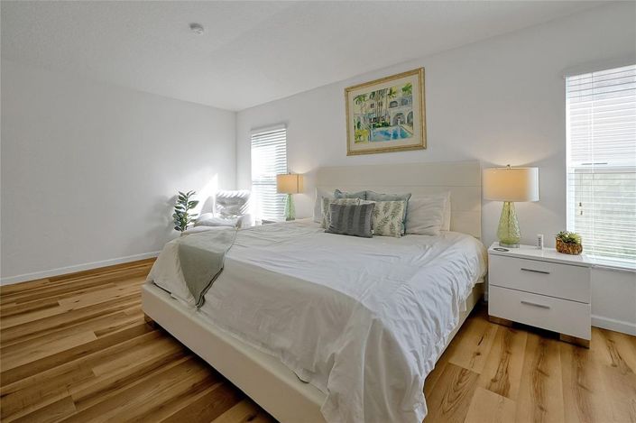 Image No.34-4 Bed House for sale