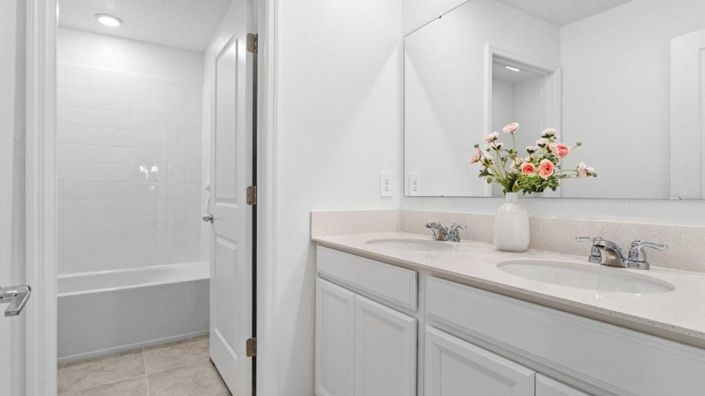 Image No.12-5 Bed House for sale