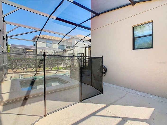 Image No.40-5 Bed House for sale