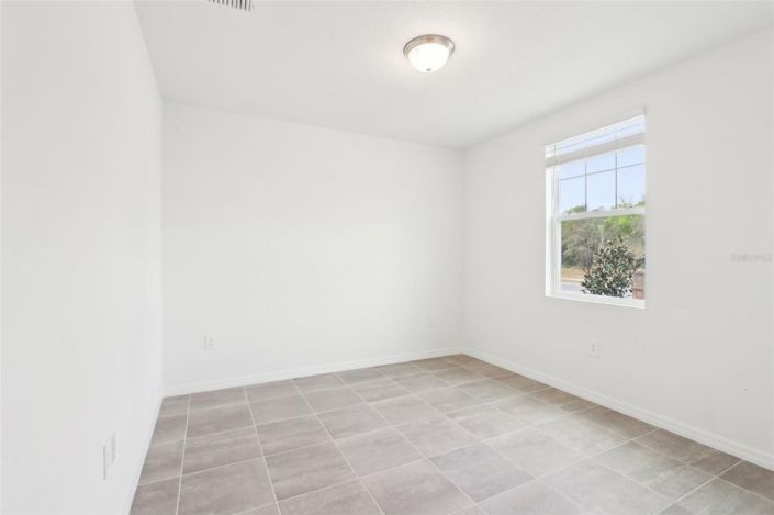 Image No.15-3 Bed House for sale