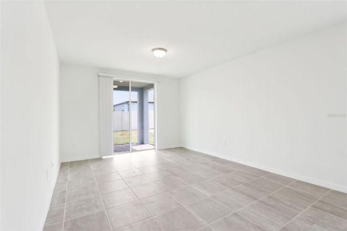 Image No.6-3 Bed House for sale