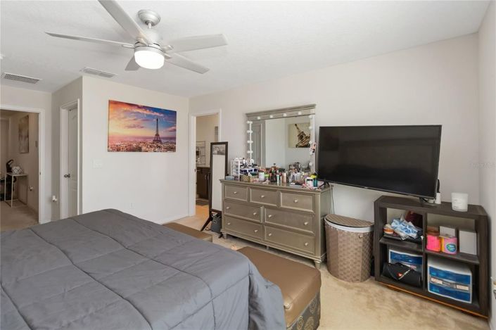 Image No.14-3 Bed Townhouse for sale