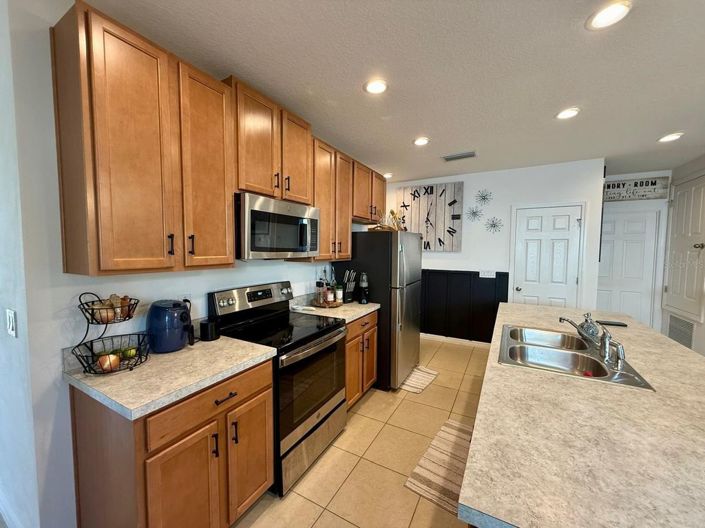 Image No.9-4 Bed House for sale