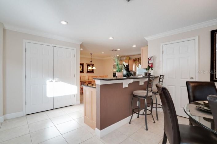 Image No.11-4 Bed House for sale