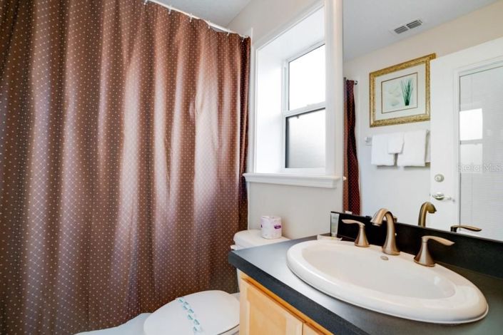 Image No.17-4 Bed House for sale