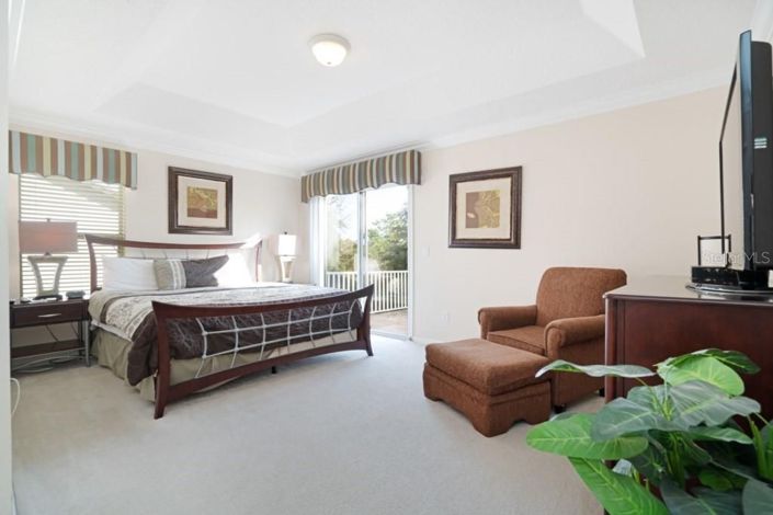 Image No.18-4 Bed House for sale