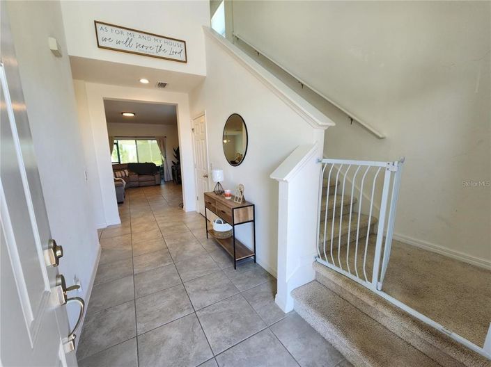 Image No.17-4 Bed Townhouse for sale