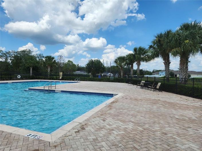 Image No.32-4 Bed Townhouse for sale