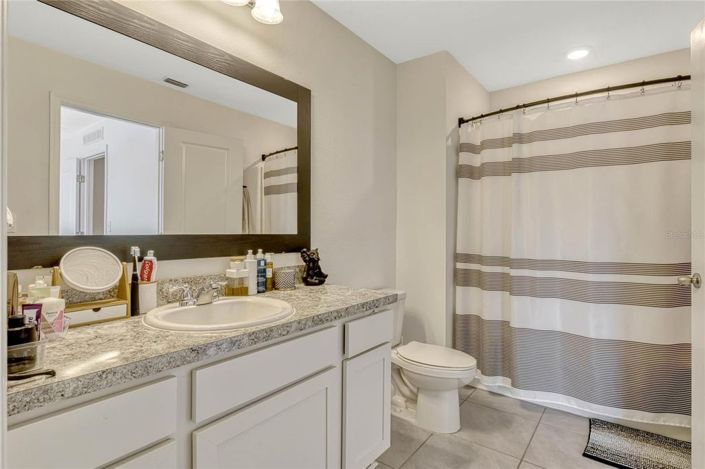 Image No.12-3 Bed Townhouse for sale