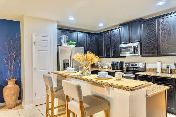 Image No.18-4 Bed Townhouse for sale