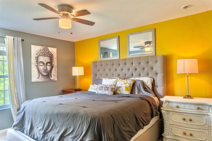 Image No.25-4 Bed Townhouse for sale