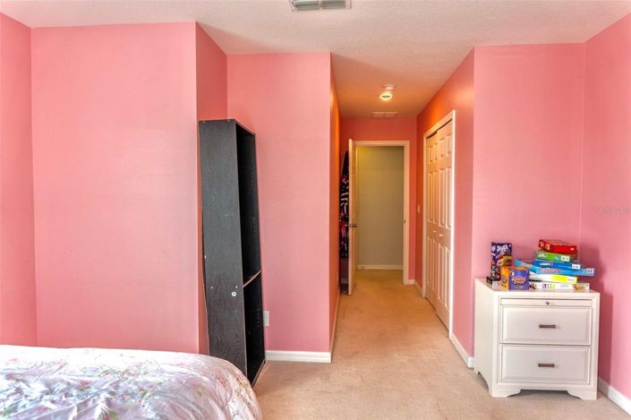 Image No.32-4 Bed Townhouse for sale