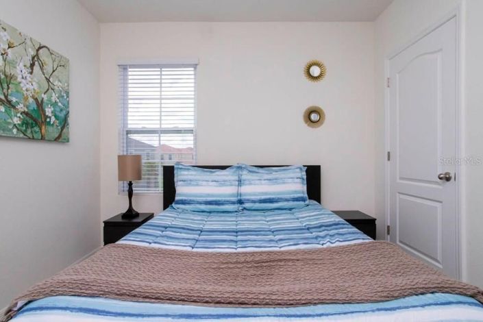 Image No.17-5 Bed House for sale