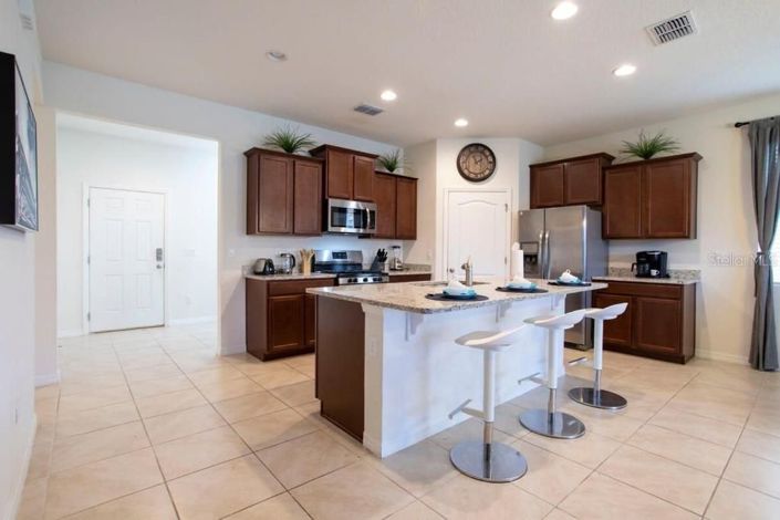 Image No.5-5 Bed House for sale