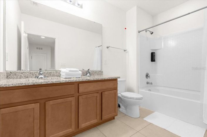 Image No.22-4 Bed Townhouse for sale