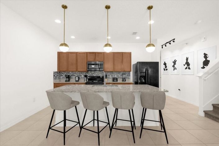 Image No.24-4 Bed Townhouse for sale