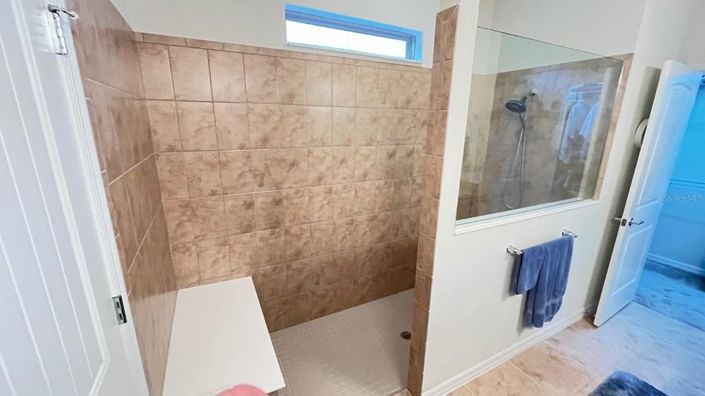 Image No.15-2 Bed House for sale