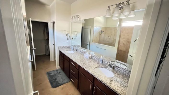 Image No.20-2 Bed House for sale