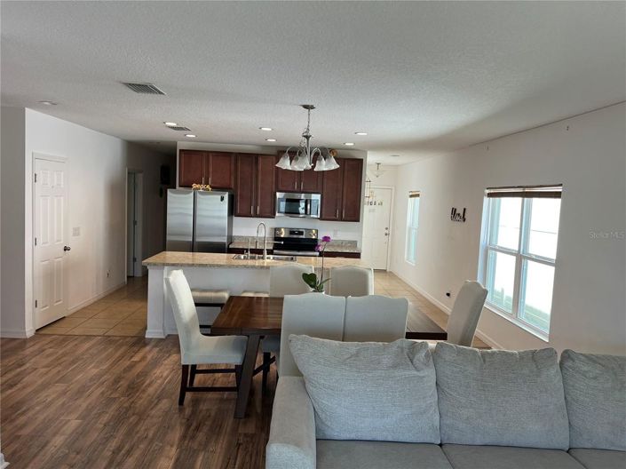 Image No.17-4 Bed House for sale