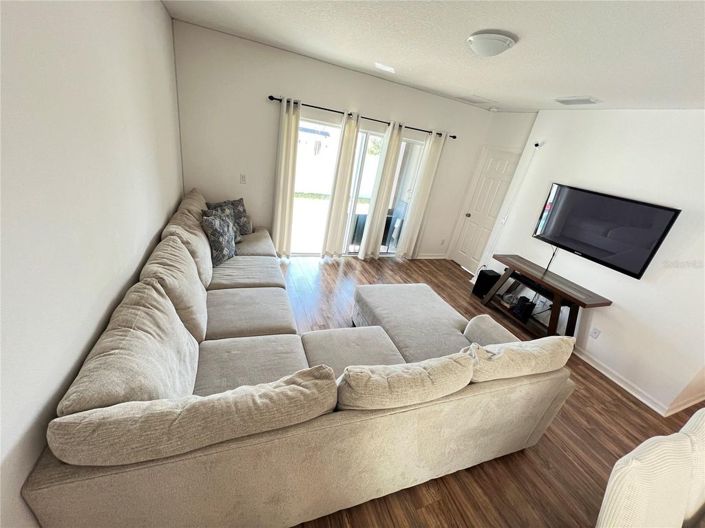 Image No.18-4 Bed House for sale