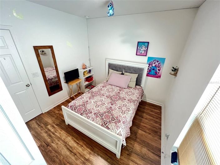 Image No.37-4 Bed House for sale