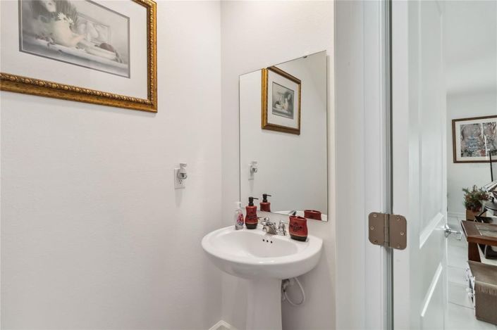 Image No.8-4 Bed House for sale