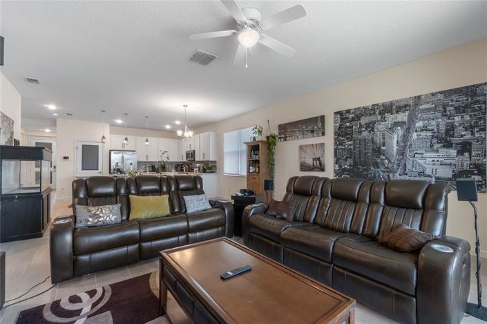 Image No.11-4 Bed House for sale