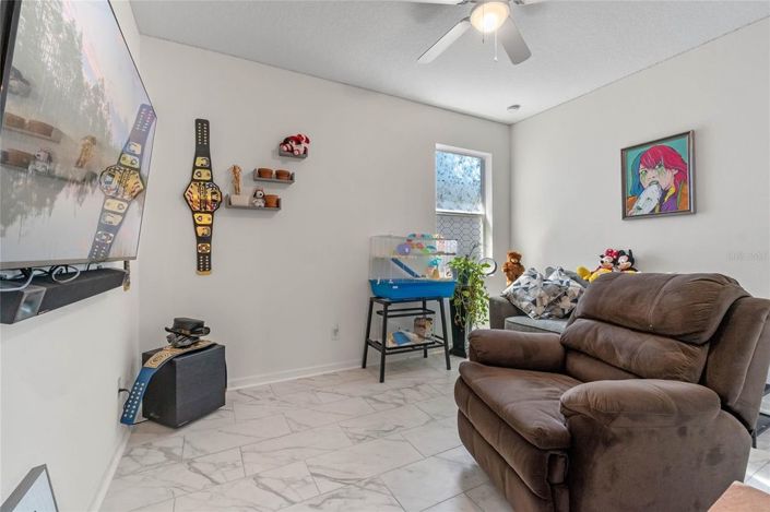 Image No.16-4 Bed House for sale