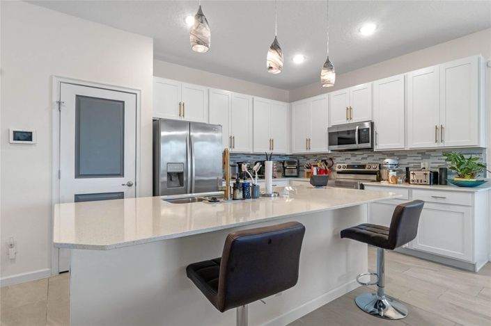 Image No.3-4 Bed House for sale